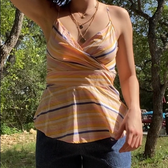 Vintage Back Tie Elegant Top - Picture 2 of 3